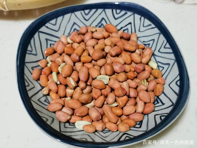 ‘bsports必一体育’我县开展“礼让斑马线 文明共参与”志愿服务活动