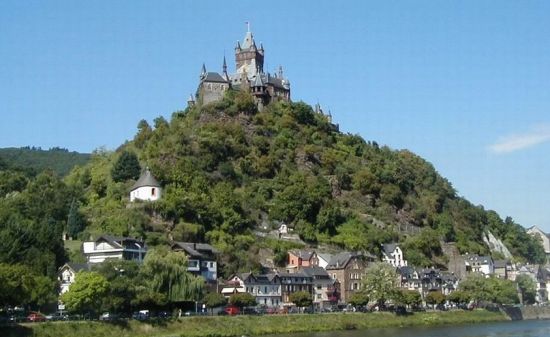 县人民医院组织全院职工观看《厉害了,我的国》电影活动-必一运动(图3) 必一运动bsport体育